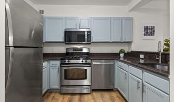 7111 WOODMONT Ave 108, Bethesda, MD 20815