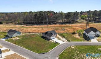 15 Swanee Dr, Albertville, AL 35950