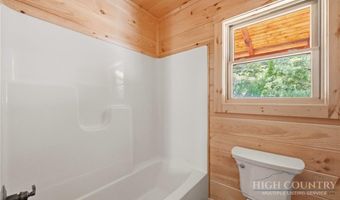167 Apple Cove Rd, Banner Elk, NC 28604