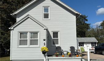 65 Maple Ave, Middletown, RI 02842