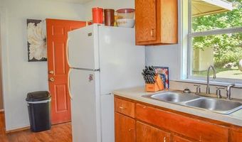 205 SE 2nd St, Antlers, OK 74523