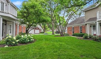 1953 N Coldspring Rd, Arlington Heights, IL 60004