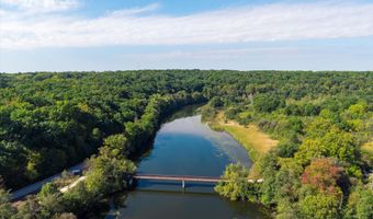 244 Barton Shore Dr, Ann Arbor, MI 48105