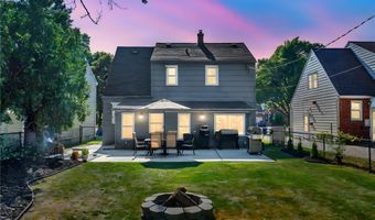 116 Ridgewood Dr, Amherst, NY 14226