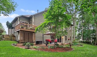 6368 Drumlin Ct SE, Ada, MI 49301