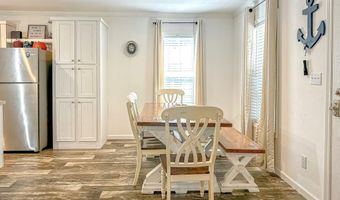 343 25th Ave, Apalachicola, FL 32320