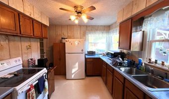 1136 Parkway Blvd, Alliance, OH 44601