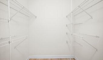 44226 MOSSY BROOK Sq, Ashburn, VA 20147