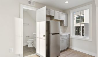 2150 N STAFFORD St, Arlington, VA 22207