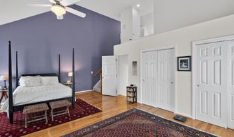 5155 BALLYCASTLE Cir, Alexandria, VA 22315