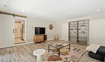 6334 Fair Valley Dr, Charlotte, NC 28226