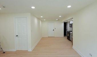 833 W Heritage Dr 2, Addison, IL 60101