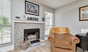 1549 Whispering Creek Dr, Ballwin, MO 63021