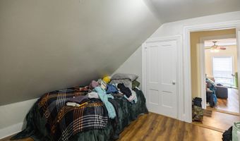 19 Granite St, Auburn, ME 04210