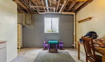 305 6th St, Adair, IA 50002