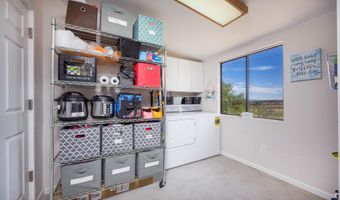 370 E Silverwood Ln, Benson, AZ 85602