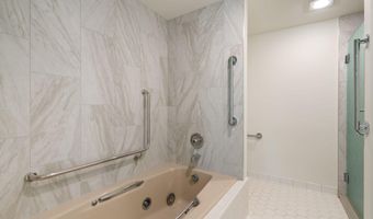 2125 Nature Cove Ct 108, Ann Arbor, MI 48104