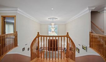 7230 BEVERLY St, Annandale, VA 22003