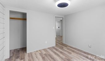 75 Old Macedonia Rd, Alexander, NC 28701
