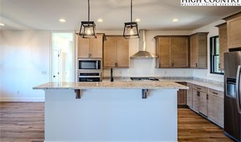 5141 Andy Hicks Rd, Banner Elk, NC 28604