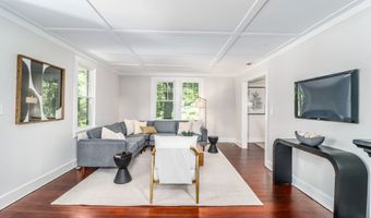 27 Obtuse Rd S, Brookfield, CT 06804