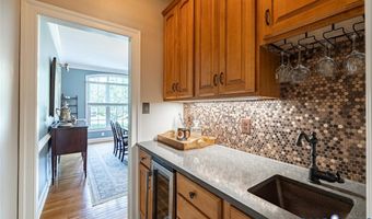 14469 Riverside Dr, Ashland, VA 23005