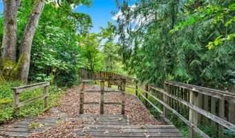 13489 APPLEGATE Ter, Oregon City, OR 97045