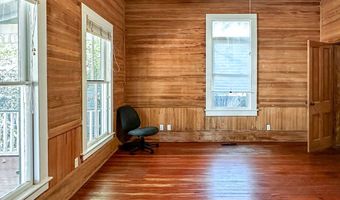 78 12th St, Apalachicola, FL 32320