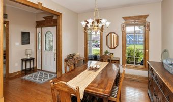 616 3rd Ave NW, Altoona, IA 50009