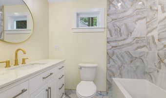 145 Lakeview Dr, Colchester, CT 06415
