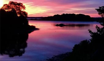 40 Web Ave 217, North Kingstown, RI 02852