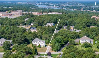 7 Mizzen Ln, Bourne, MA 02532
