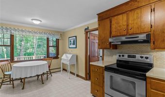 105 Newell Dr, Cumberland, RI 02864