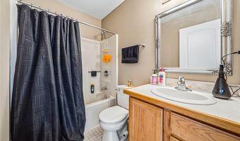 2013 Deerfield Dr, Ashtabula, OH 44004