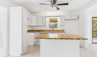 413 TANGLEWOOD Dr, Princeton, WV 24740