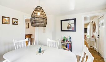 38 Bridgton Rd, Cranston, RI 02910