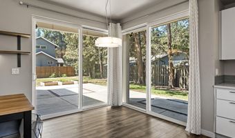 61547 SE Lincoln Ln, Bend, OR 97702
