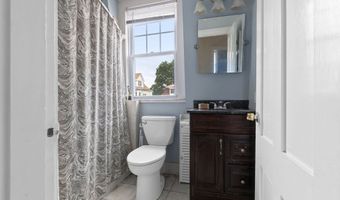 56 Bridge St 56, Beverly, MA 01915
