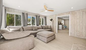 2 Boulder Rd, Bourne, MA 02532