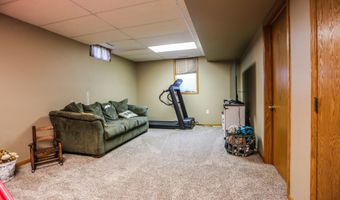 1524 N Harrison St, Aberdeen, SD 57401