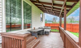 588 Jackson St, Amherst, OH 44001