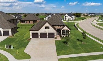 304 Big Antler Ct, Heath, TX 75032
