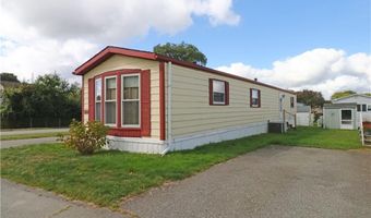 56 Bayview Pkwy, Middletown, RI 02842