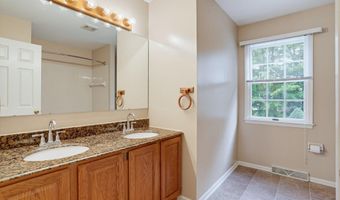 164 BURNING TREE Rd, Dover, DE 19904