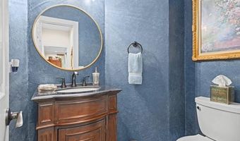2805 Kingston Ct, Bartlesville, OK 74006