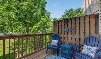1003 Pocono Trl, Ballwin, MO 63021