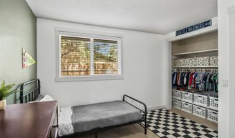 742 SE Sun Ln, Bend, OR 97702