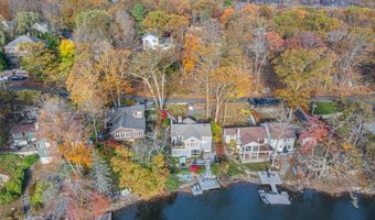 340 W Lakeshore Dr, Alloway, NJ 07422