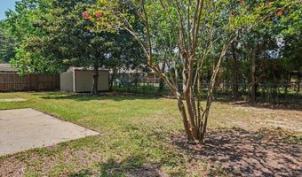 2074 Trailwood Dr, Biloxi, MS 39532