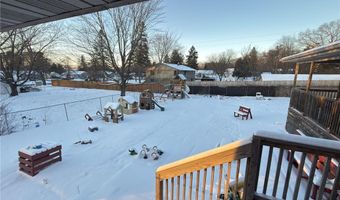 2328 N Hillcrest Pkwy, Altoona, WI 54720